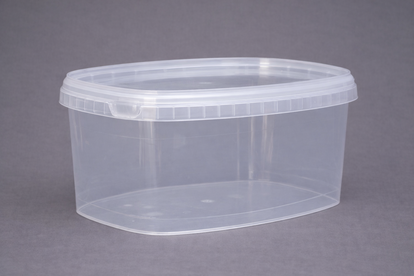 Schale PP 140 x 200 mm – 1235 ml mit Deckel